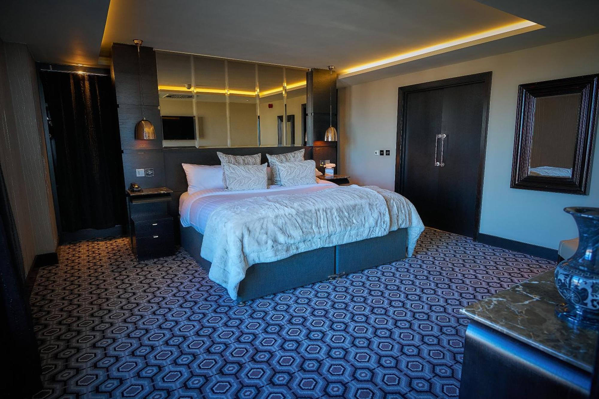 The Vincent Hotel Southport Esterno foto
